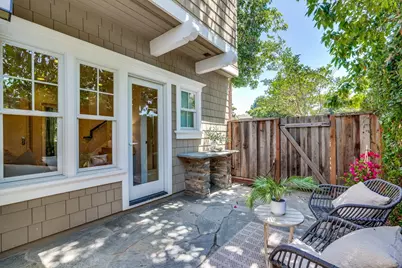 201 Pine Way, Mountain View, CA 94041 - Photo 33
