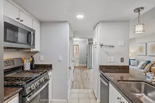 205 Red Oak Dr P, Sunnyvale, CA 94086 - Photo 11