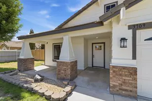 3709 Harris Rd, Bakersfield, CA 93313 - Photo 3