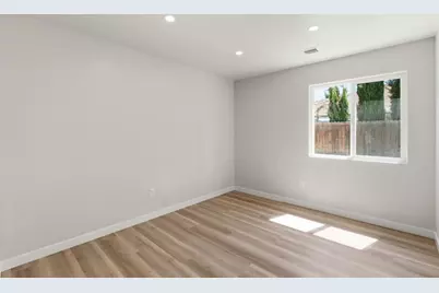 3709 Harris Rd, Bakersfield, CA 93313 - Photo 19