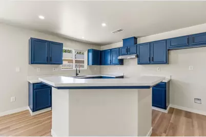 3709 Harris Rd, Bakersfield, CA 93313 - Photo 11