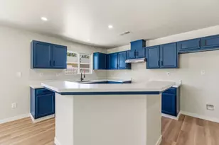 3709 Harris Rd, Bakersfield, CA 93313 - Photo 11