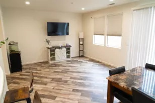 635 Sherwood Ave, King City, CA 93930 - Photo 11