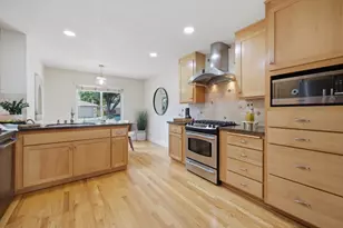 2452 Crestline Rd, Pleasanton, CA 94566 - Photo 13