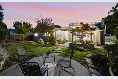 2452 Crestline Rd, Pleasanton, CA 94566 - Photo 37
