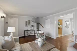 1128 Hawthorne Dr, San Mateo, CA 94402 - Photo 7
