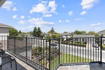 1128 Hawthorne Dr, San Mateo, CA 94402 - Photo 31