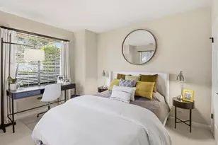 811 Schooner Bay Dr, Redwood City, CA 94065 - Photo 11