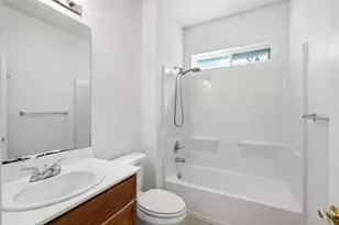 5176 W Oslin Ave, Fresno, CA 93722 - Photo 25