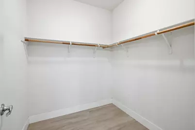 5176 W Oslin Ave, Fresno, CA 93722 - Photo 21