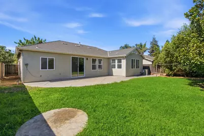 5176 W Oslin Ave, Fresno, CA 93722 - Photo 29