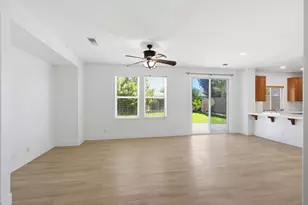 5176 W Oslin Ave, Fresno, CA 93722 - Photo 7