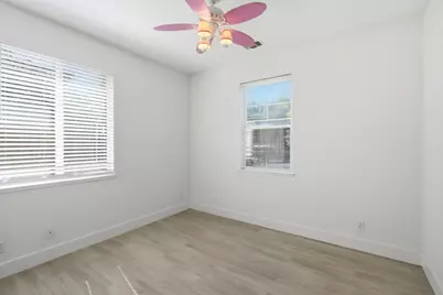 5176 W Oslin Ave, Fresno, CA 93722 - Photo 19