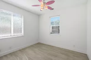 5176 W Oslin Ave, Fresno, CA 93722 - Photo 19