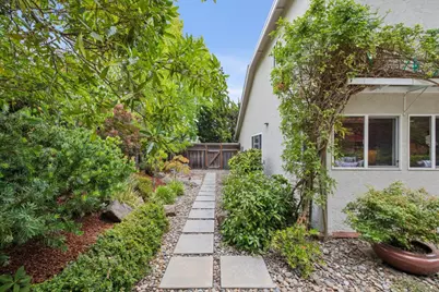 3481 La Mesa Dr, San Carlos, CA 94070 - Photo 61
