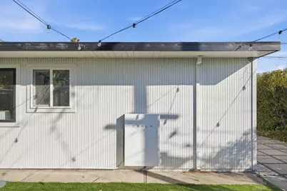 697 Vanessa Dr, San Mateo, CA 94402 - Photo 33