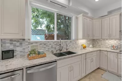 727 Lakehaven Dr, Sunnyvale, CA 94089 - Photo 15