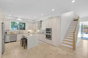 727 Lakehaven Dr, Sunnyvale, CA 94089 - Photo 11