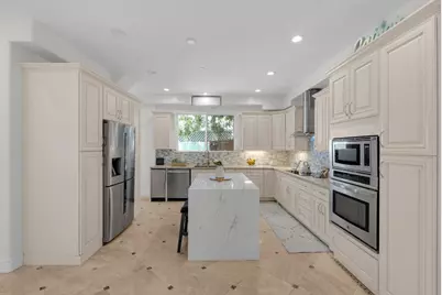 727 Lakehaven Dr, Sunnyvale, CA 94089 - Photo 13