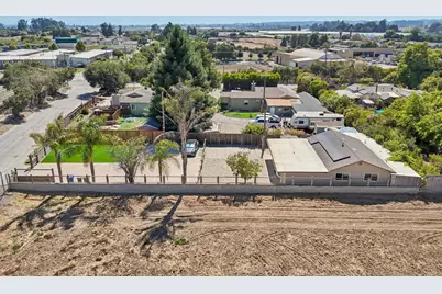 9 Hughes Rd, Watsonville, CA 95076 - Photo 1