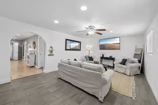 9 Hughes Rd, Watsonville, CA 95076 - Photo 5