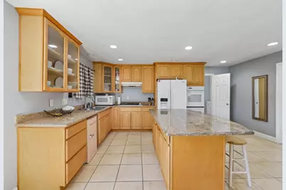 9 Hughes Rd, Watsonville, CA 95076 - Photo 17