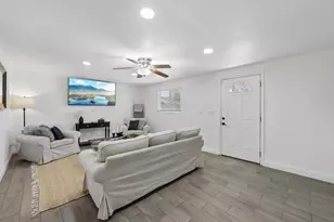 9 Hughes Rd, Watsonville, CA 95076 - Photo 7