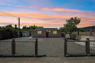 9 Hughes Rd, Watsonville, CA 95076 - Photo 43