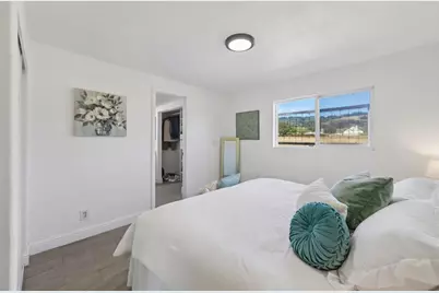 9 Hughes Rd, Watsonville, CA 95076 - Photo 25