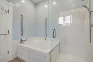 862 4th St, Hollister, CA 95023 - Photo 21