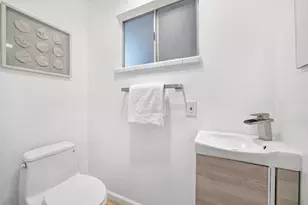1594 Brookvale Dr, San Jose, CA 95129 - Photo 23