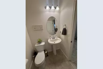 1952 Gus Villalta Dr, Los Banos, CA 93635 - Photo 23