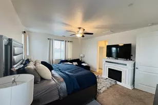 1952 Gus Villalta Dr, Los Banos, CA 93635 - Photo 37