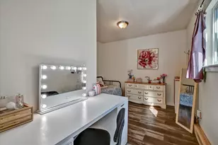 443 Fourth Ave, Redwood City, CA 94063 - Photo 27