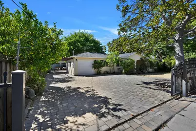 443 4th Ave, Redwood City, CA 94063 - Photo 1