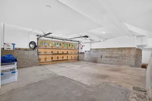 2201 Hillside Dr, Burlingame, CA 94010 - Photo 45
