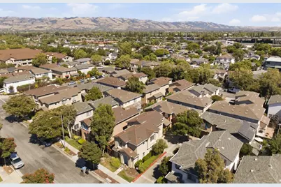 1576 Hermocilla Way, San Jose, CA 95116 - Photo 21