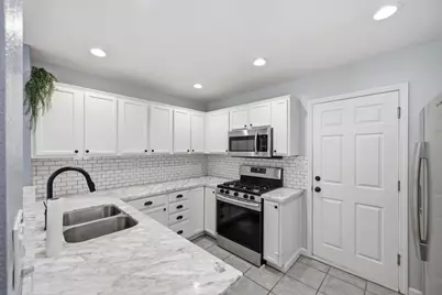 1576 Hermocilla Way, San Jose, CA 95116 - Photo 3