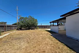 629 Chaparral, Salinas, CA 93906 - Photo 11