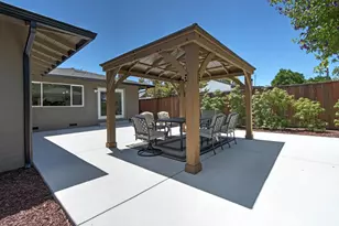 5691 San Lorenzo Dr, San Jose, CA 95123 - Photo 19
