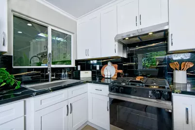 5691 San Lorenzo Dr, San Jose, CA 95123 - Photo 9