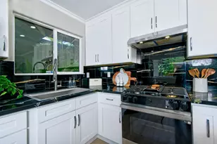 5691 San Lorenzo Dr, San Jose, CA 95123 - Photo 9