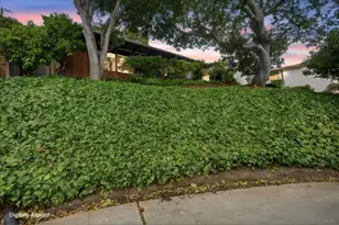18 Hillbarn Ct, San Mateo, CA 94403 - Photo 3