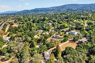 13204 Wright Way, Los Altos Hills, CA 94022 - Photo 107