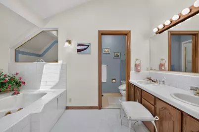 13204 Wright Way, Los Altos Hills, CA 94022 - Photo 47