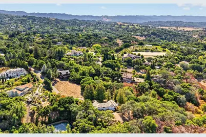13204 Wright Way, Los Altos Hills, CA 94022 - Photo 109
