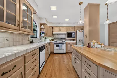 13204 Wright Way, Los Altos Hills, CA 94022 - Photo 27
