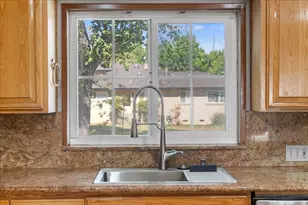 2099 Emory St, San Jose, CA 95128 - Photo 17