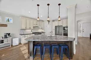 15 Victoria Cir, Salinas, CA 93906 - Photo 7