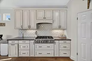 15 Victoria Cir, Salinas, CA 93906 - Photo 9